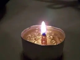 How to Create a Tiny Candle with Vegetable Oil