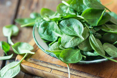 Green leafy vegetables vs. green vegetables: What's healthier and how much we need? - The Rike