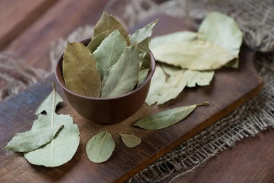 Forget Green Tea: The Benefits of Bay Leaves