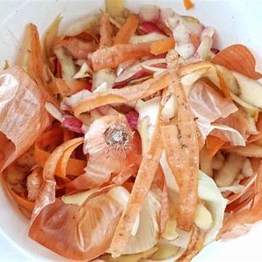 15 Brilliant Onion Skin Uses That Will Change How You See Kitchen Waste