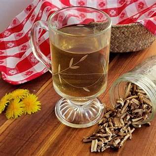 Dandelion Root Tea Benefits: A Natural Detox and Digestive Aid