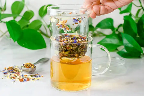 Guide to Drinking Flower Tea - All information you need