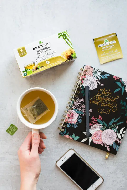 Miracle Tree's Organic Moringa Tea, Honey & Vanilla Gold Milo